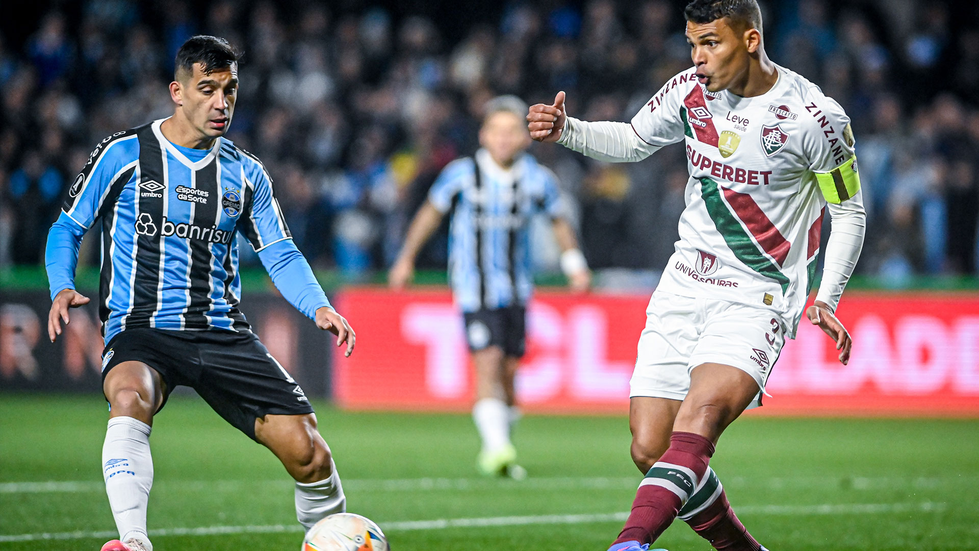 nhan-dinh-soi-keo-fluminense-vs-gremio-luc-07h00-ngay-02-11-2024