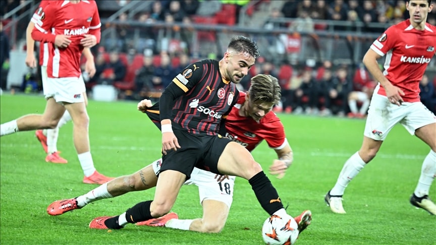 nhan-dinh-soi-keo-heracles-vs-az-luc-2h00-ngay-28-2-2025 