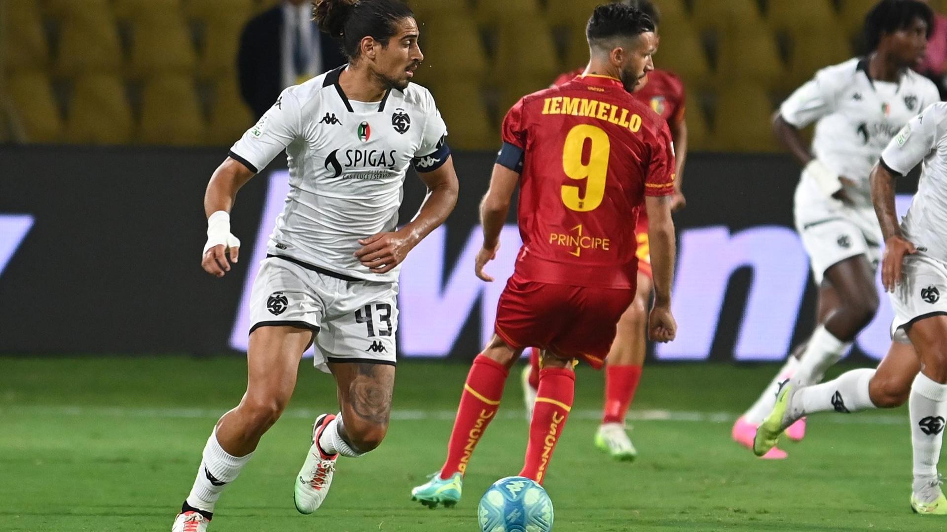 nhan-dinh-soi-keo-catazano-vs-spezia-luc-01h30-ngay-22-5-2025-1