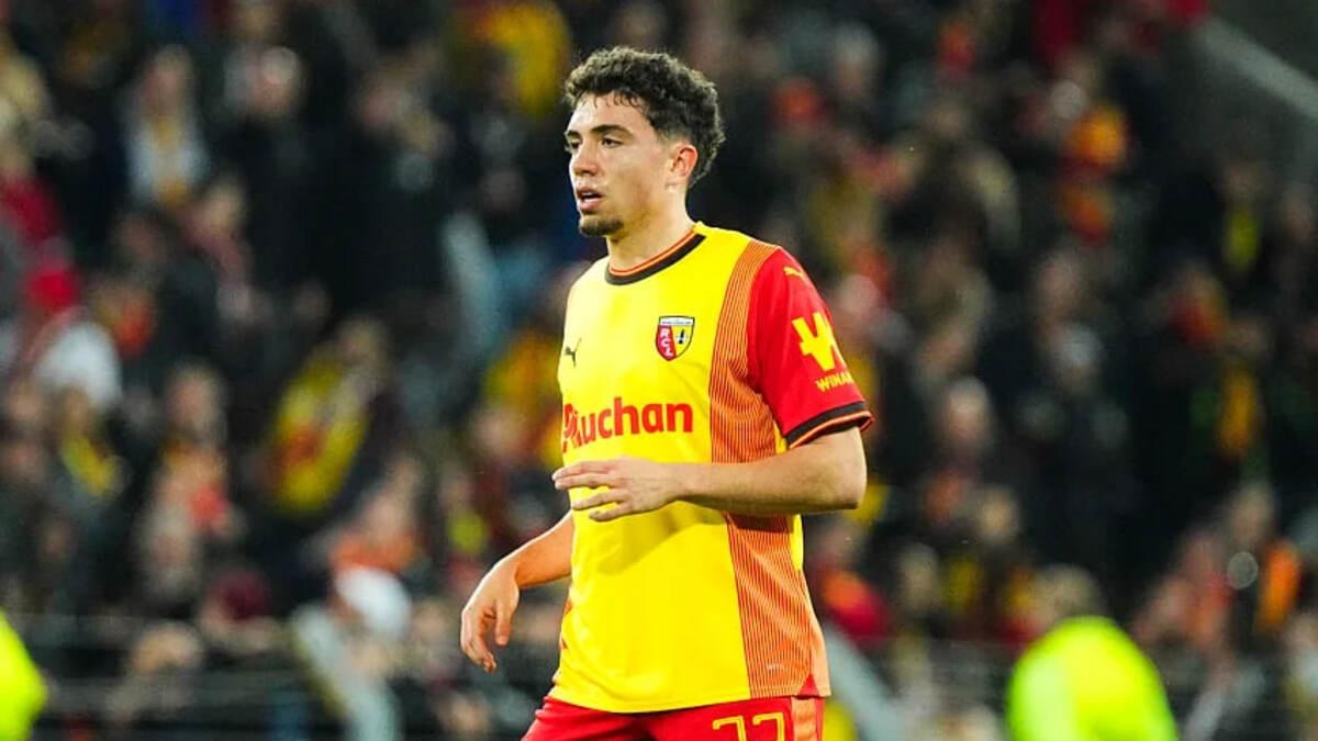 nhan-dinh-soi-keo-lens-vs-roma-luc-23h00-ngay-2-8-2025-1