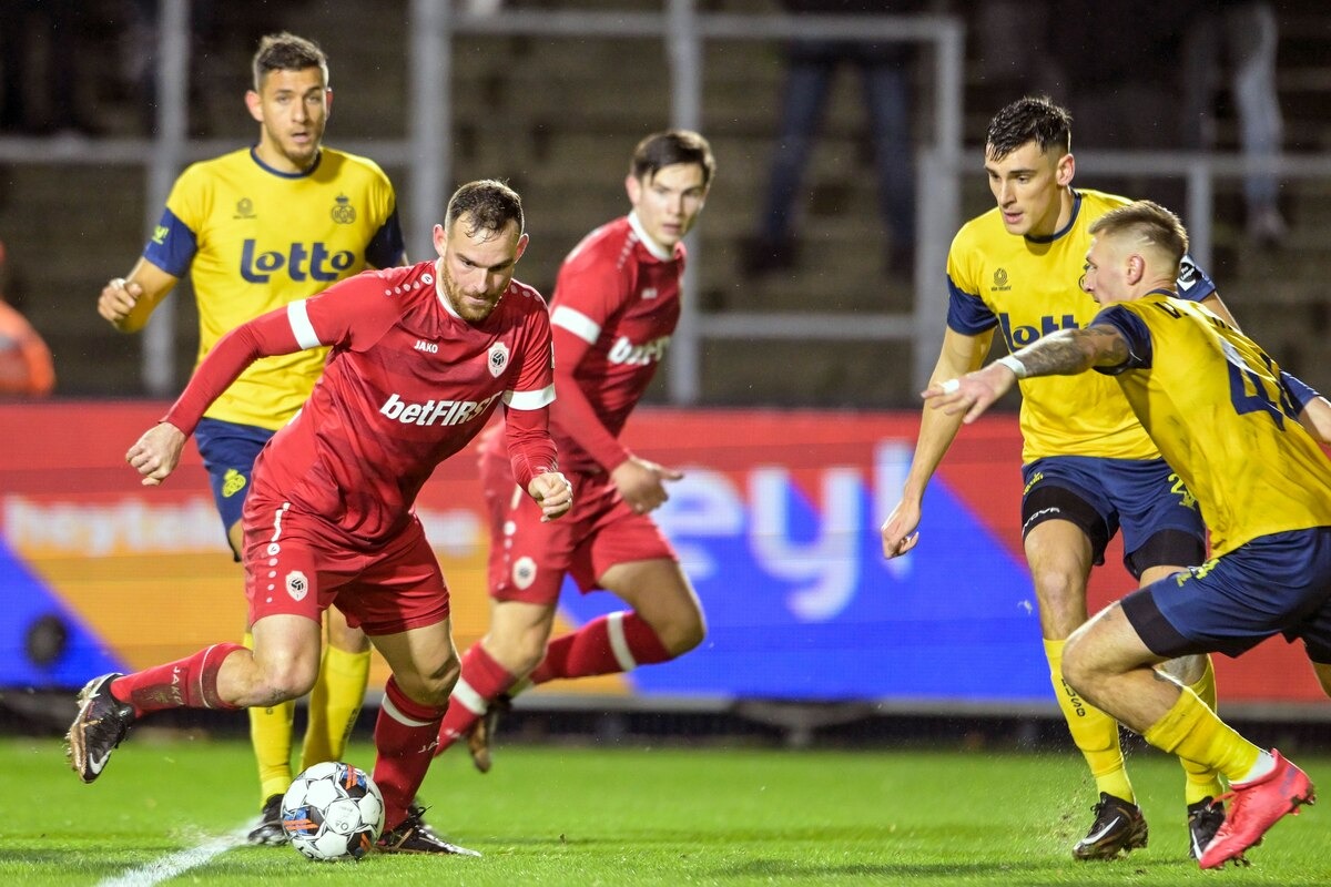 nhan-dinh-soi-keo-royal-antwerp-vs-royale-union-saint-gilloise-luc-01h45-ngay-26-7-2025