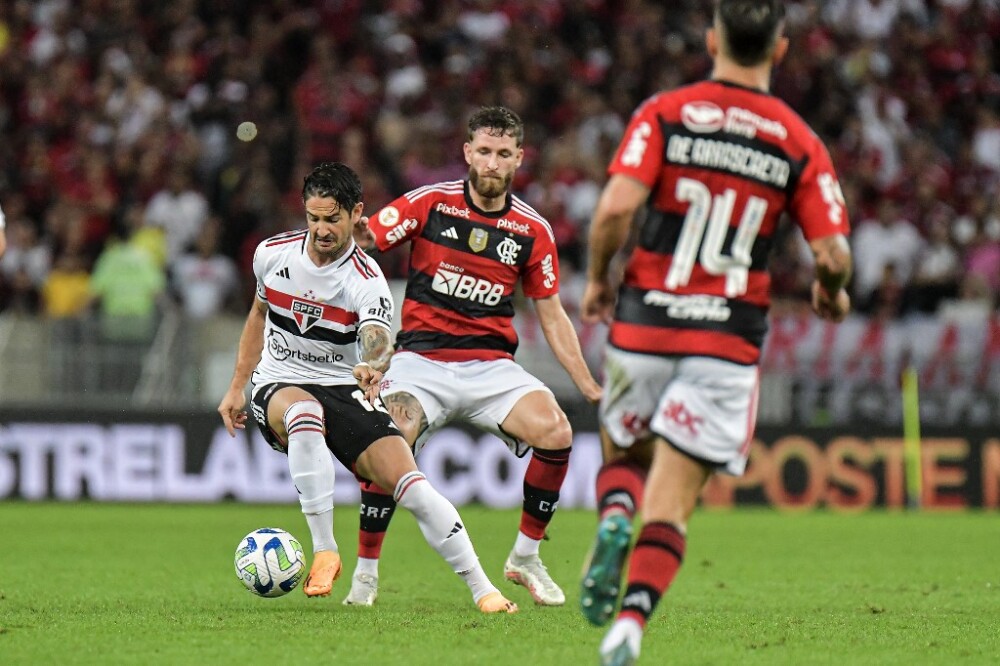 nhan-dinh-soi-keo-flamengo-vs-vitoria-luc-7h00-ngay-26-8-2025