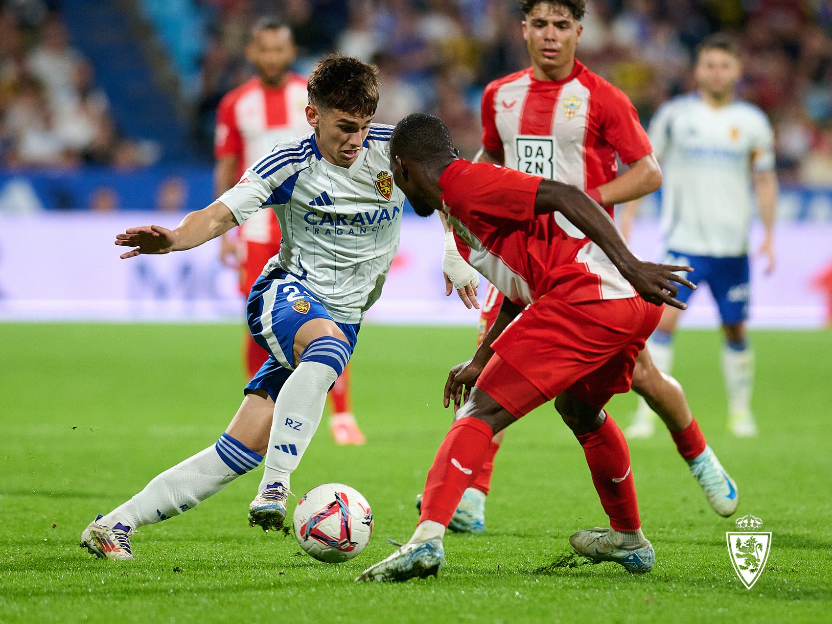Nhận định soi kèo Almeria vs Zaragoza lúc 23h30 ngày 11/10/2025 nhan-dinh-soi-keo-almeria-vs-zaragoza-luc-23h30-ngay-11-10-2025-1