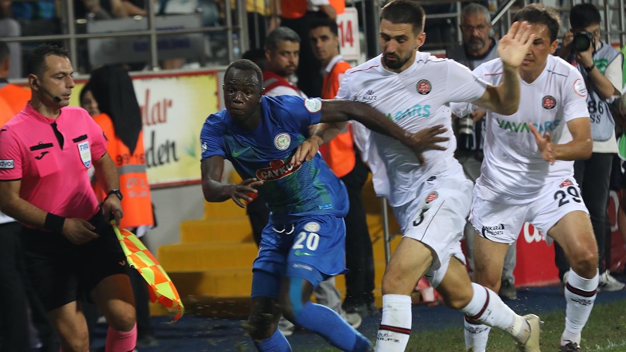 nhan-dinh-soi-keo-rizespor-vs-karagumruk-luc-00h00-ngay-4-11-2025-1
