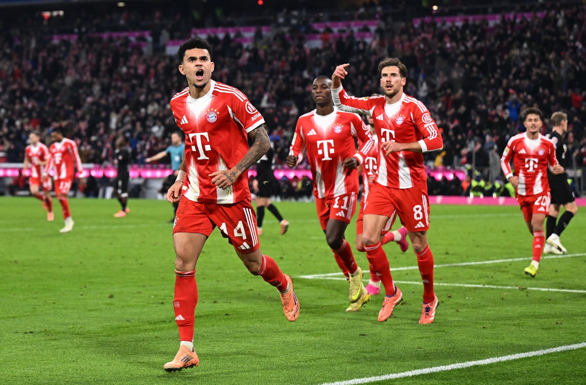 nhan-dinh-soi-keo-bayern-vs-sporting-lisbon-luc-00h45-ngay-10-12-2025-1