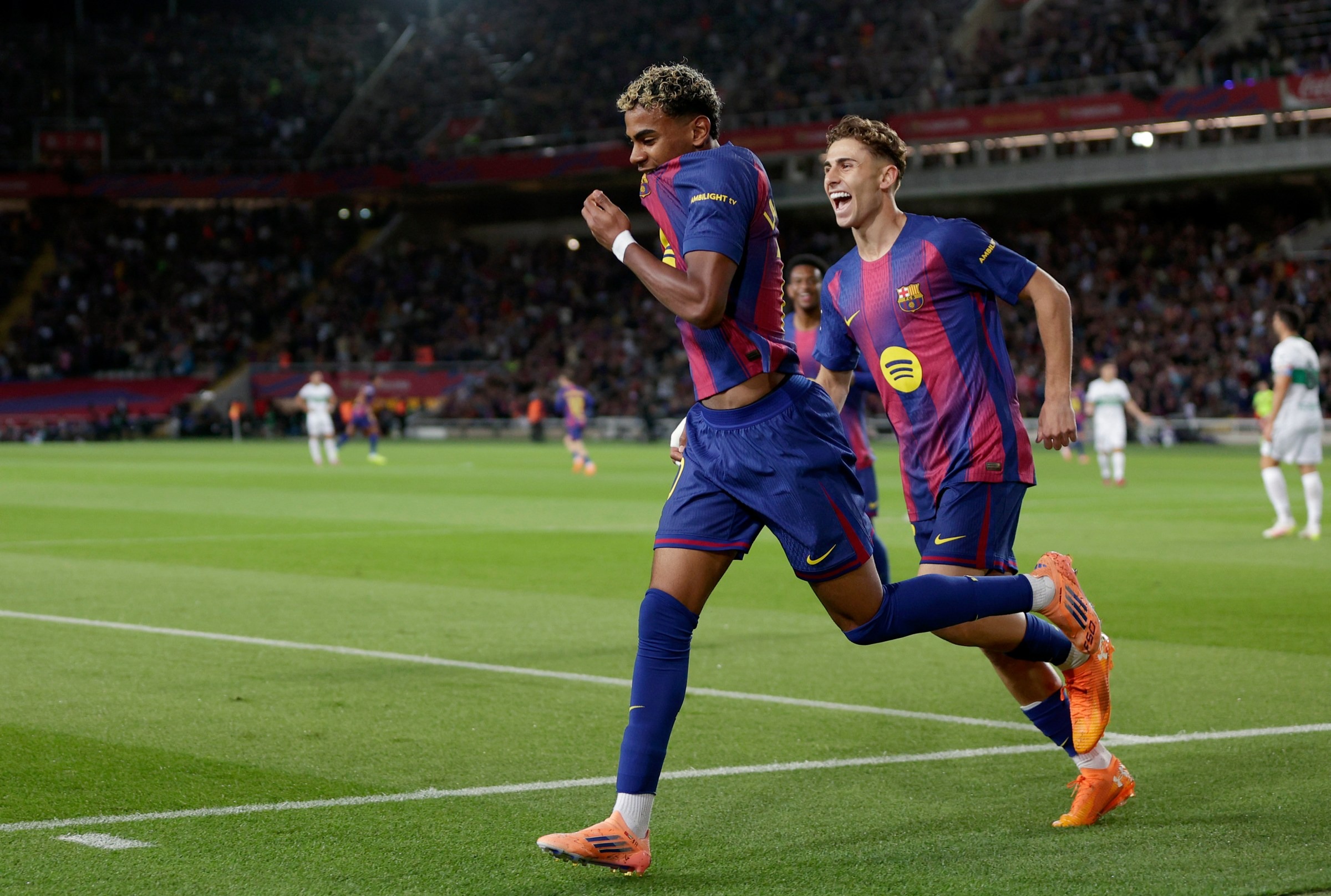 nhan-dinh-soi-keo-elche-vs-barcelona-luc-03h00-ngay-1-2-2025-1