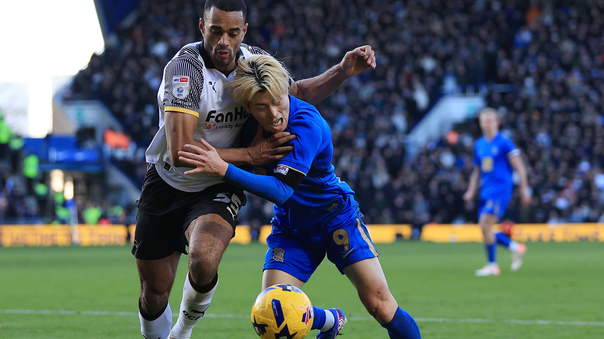 nhan-dinh-soi-keo-birmingham-vs-leeds-luc-19h00-ngay-15-2-2026-1