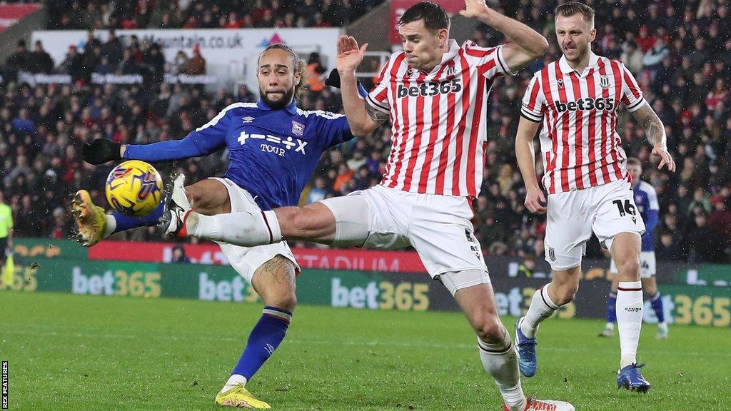 nhan-dinh-soi-keo-stoke-vs-oxford-luc-3h00-ngay-26-2-2026